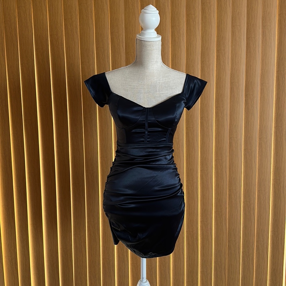 Navy Blue, Windsor, size small